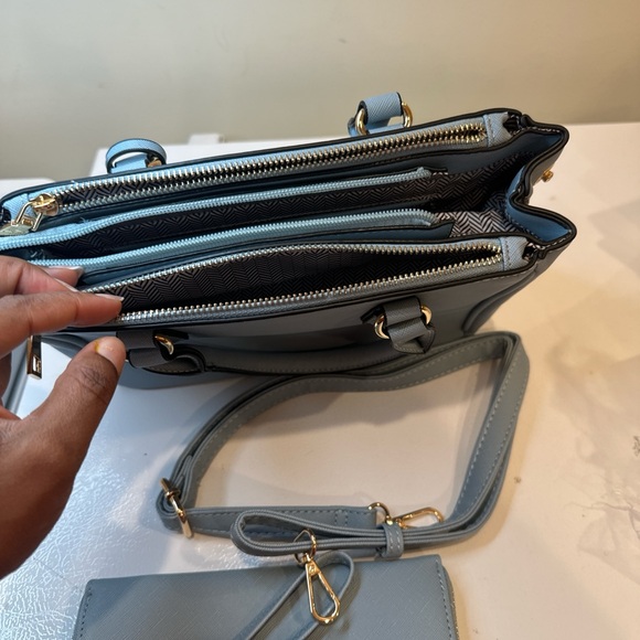 Blue Handbag - Picture 6 of 7